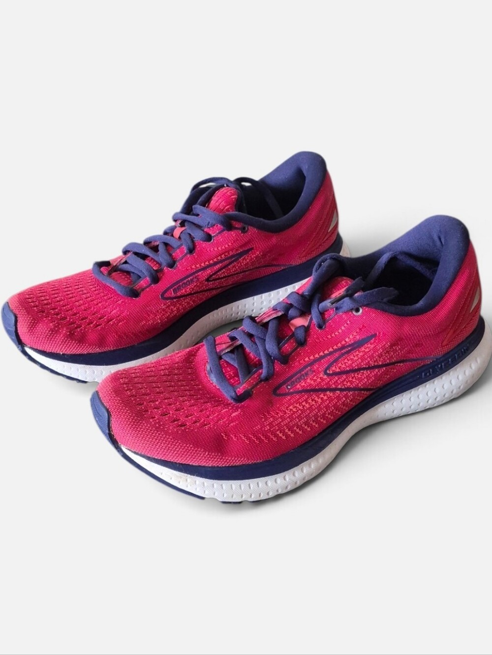 BROOKS women's glycerin 19 running shoes - b/medium width in barberry/purple 9
